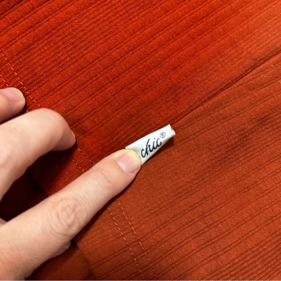 CHIC Burnt Orange Rust Long Sleeve Green Floral Geometric Embroidered Top No Tag - Picture 11 of 11